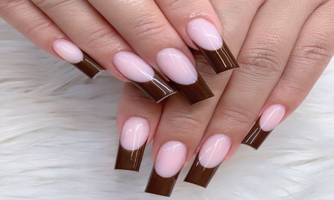 French Tip Acrylic Nails