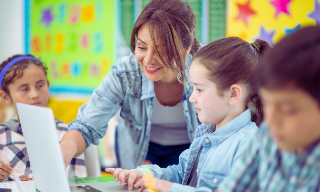 How to Become a Teaching Assistant