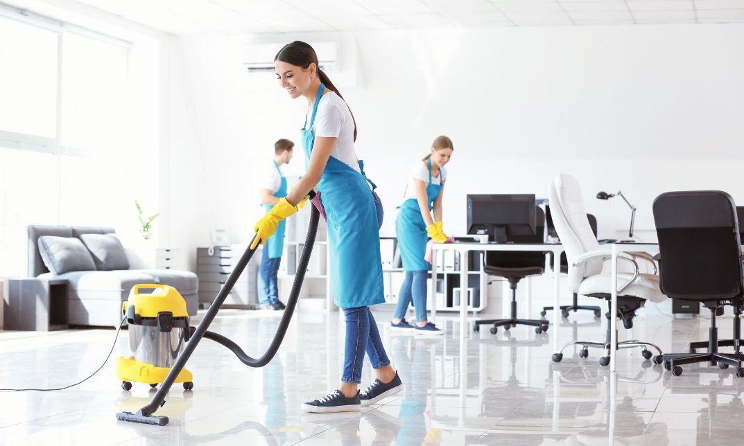 how to start a cleaning business uk
