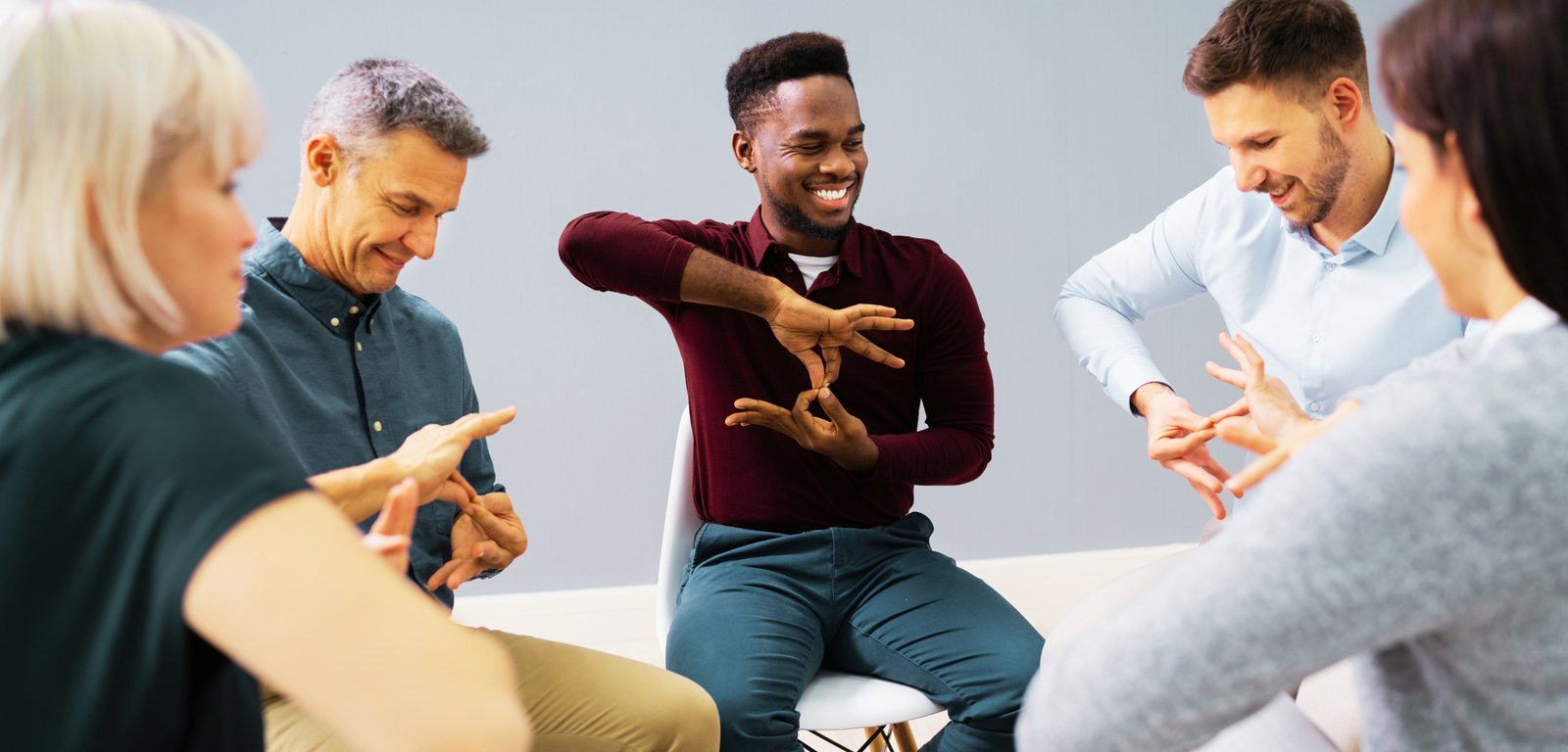 How Does History Explain the Difference Between ASL and BSL