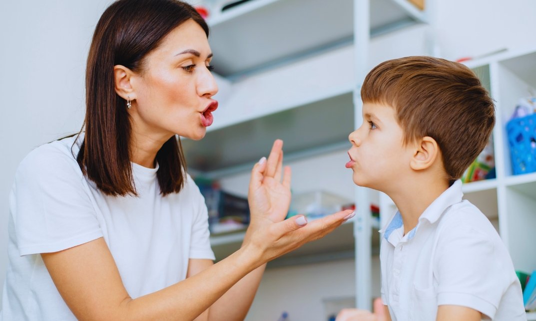Can a teaching assistant refuse to work with a violent child