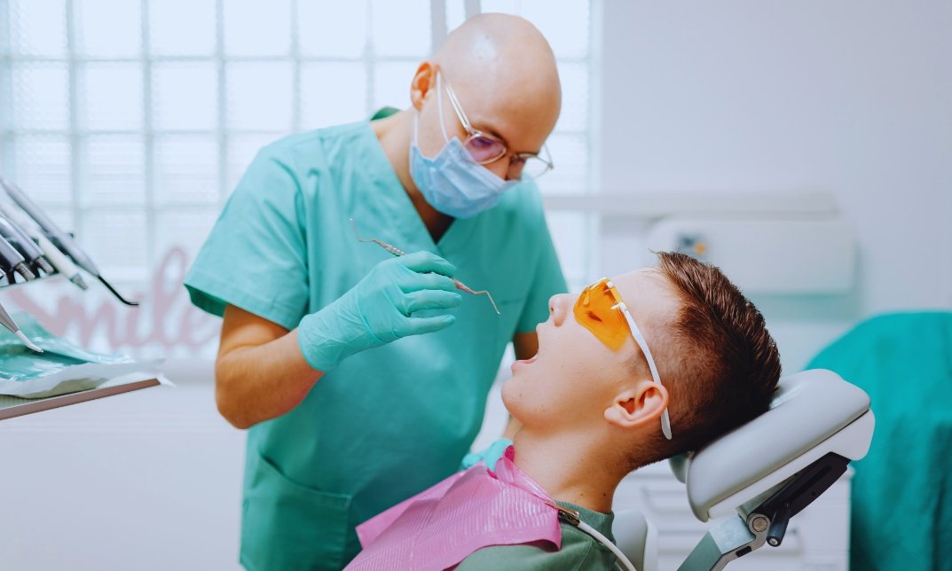 What is a Dental Nurse