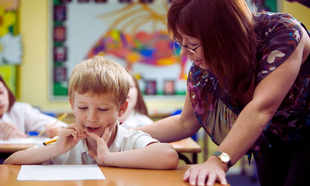How Do You Become a Teaching Assistant: The Whole Story