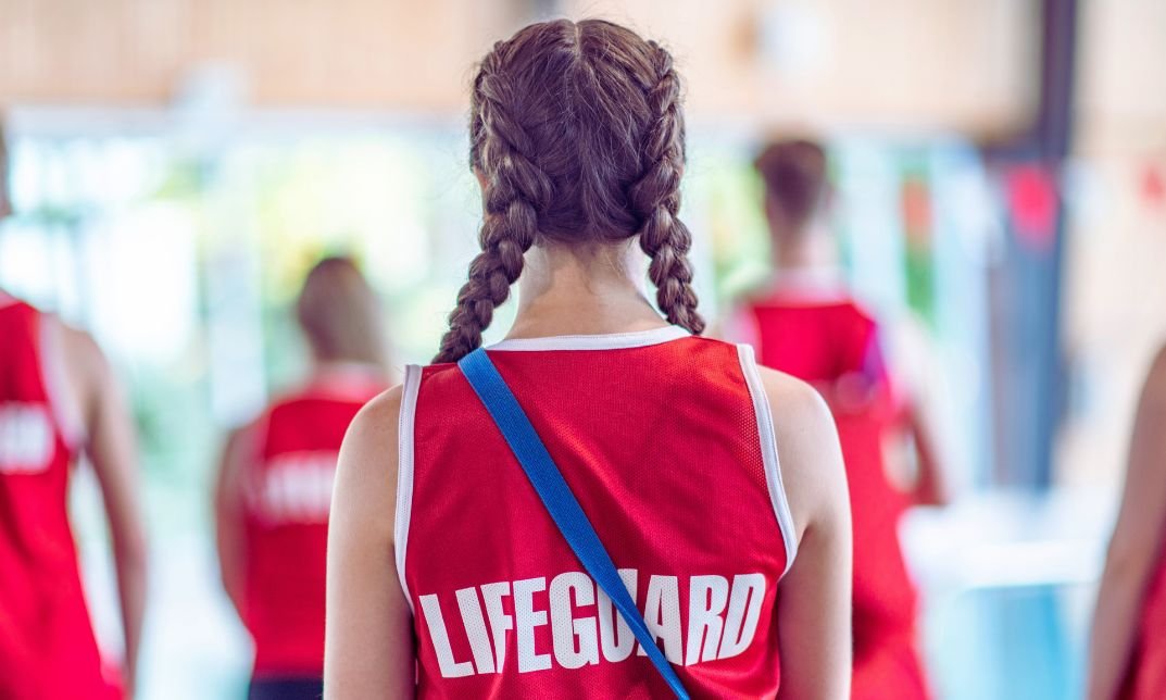 how much do lifeguards make