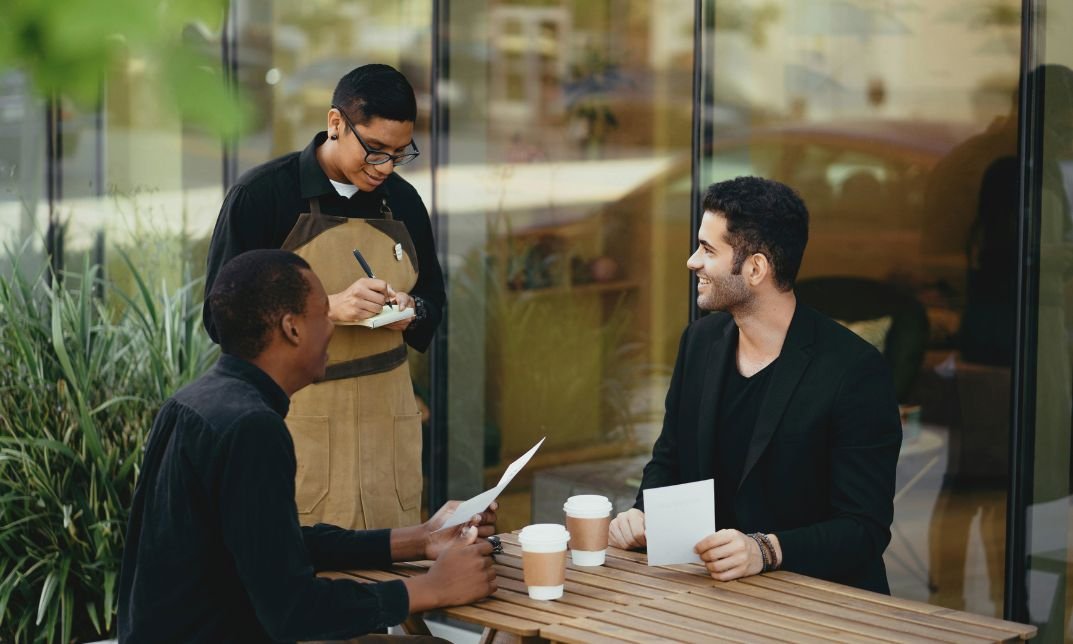 What the Waiter Do to Handle Payments and Customer Needs